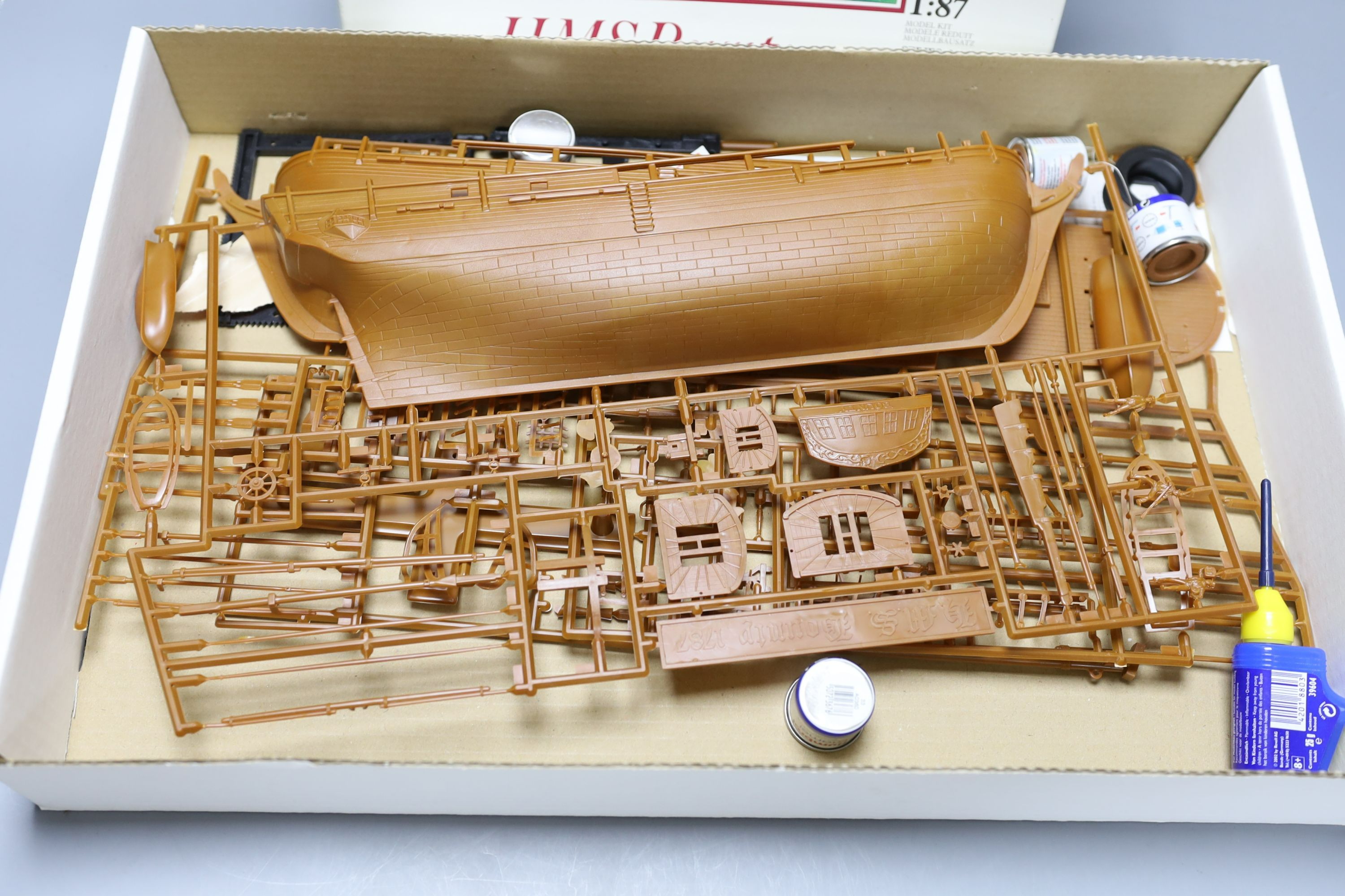 Airfix HMS Bounty 1787 in original case